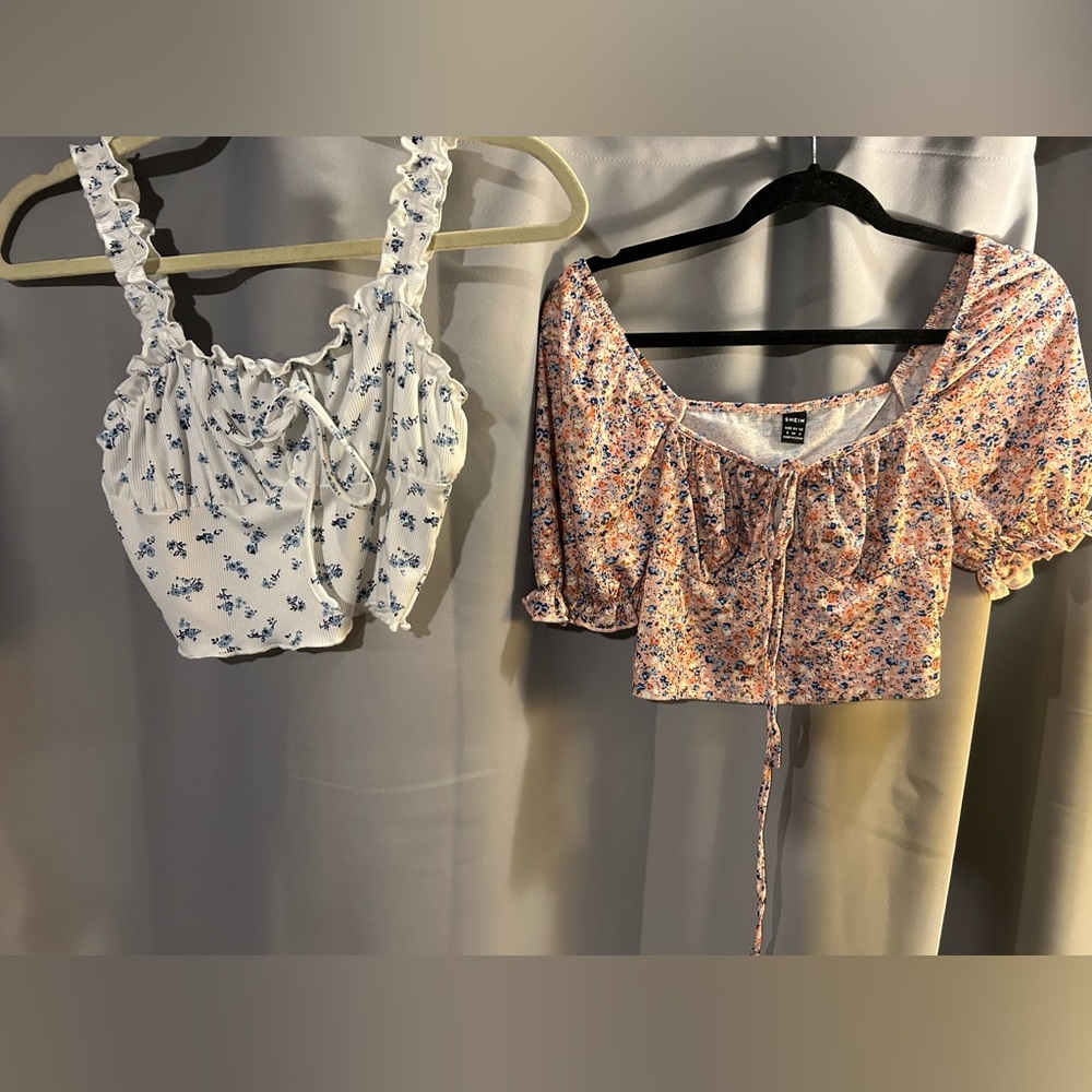 NWOT 2 Shein crop tops